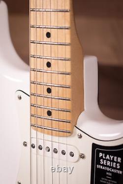 Fender Player Stratocaster HSS, touche érable, blanc polaire
