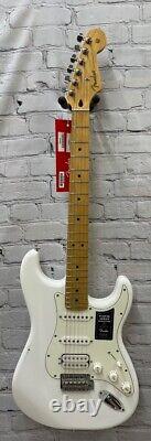 Fender Player Stratocaster, Hss, Maple Fingerboard, Polar White MIM Demo