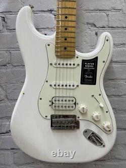 Fender Player Stratocaster, Hss, Maple Fingerboard, Polar White MIM Demo