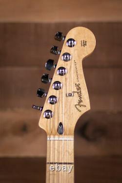 Fender Player Stratocaster, Maple Fingerboard, Noir