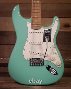 Fender Player Stratocaster, Pau Ferro FB, Sea Foam Green <br/> 	
		<br/>	  	Traduction en français : Fender Player Stratocaster, Pau Ferro FB, Vert Mer de Mousse