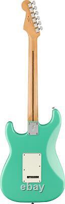 Fender Player Stratocaster Pau Ferro Fingerboard Sea Foam Green  <br/> 
  <br/>

 

Traduction en français : Fender Player Stratocaster avec touche en Pau Ferro, de couleur vert menthe