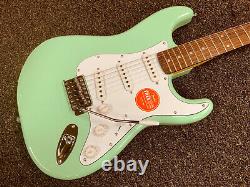 Fender Squier Affinity Strat Surf Green Stratocaster Guitare Électrique