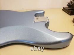 Fender Squier Stratocaster Bullet Loaded Body Hardtail Guitare. Bleu De Lake Placid