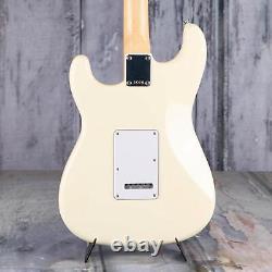 Fender Standard Stratocaster, Blanc Olympique