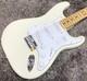 Fender Standard Stratocaster, Blanc Olympique, Le Nouveau Modèle économique De Fender