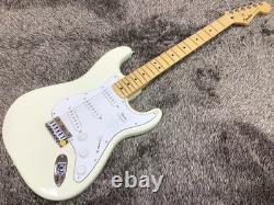 Fender Standard Stratocaster, Blanc Olympique, le nouveau modèle économique de Fender