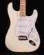 Fender Standard Stratocaster, Touche En Erable, Blanc Olympique