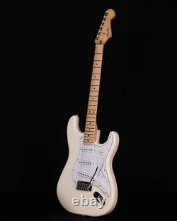 Fender Standard Stratocaster, Touche en Erable, Blanc Olympique