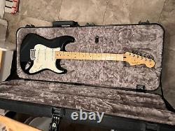 Fender Stratocaster 2021 75e Anniversaire Noir Érable FB Strat Guitare avec étui rigide