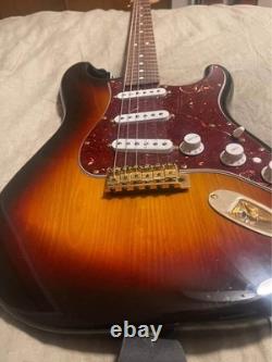 Fender Stratocaster Édition Deluxe Sunburst