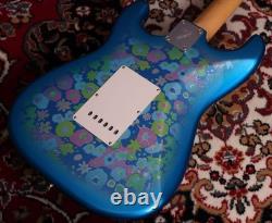 Fender Stratocaster Limited Made in Japan Blue Flower Neuve
		 <br/>		