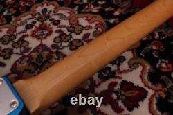 Fender Stratocaster Limited Made in Japan Blue Flower Neuve

 
 <br/>
