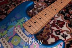 Fender Stratocaster Limited Made in Japan Blue Flower Neuve
<br/>	