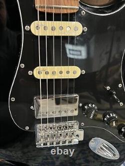 Fender Stratocaster MIM HSS Pro Améliorations et Nouveau Manche Fender Authentique