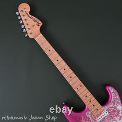 Fender Stratocaster Made in Japan en édition limitée, touche en érable, Pink Paisley