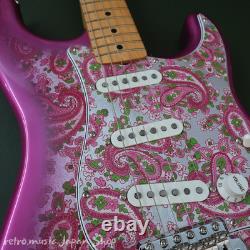 Fender Stratocaster Made in Japan en édition limitée, touche en érable, Pink Paisley