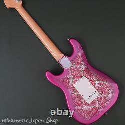 Fender Stratocaster Made in Japan en édition limitée, touche en érable, Pink Paisley