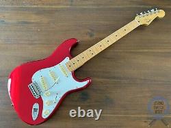 Fender Stratocaster, Rouge Pomme Candy, 2010, Près de Neuf