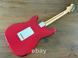 Fender Stratocaster, Rouge Pomme Candy, 2010, Près de Neuf