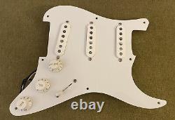 Fender Stratocaster Seymour Duncan SSL-52 Five Two Pré-câblé Loaded Pickguard