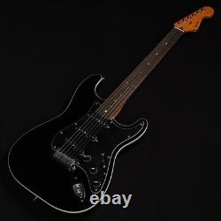 Fender / Stratocaster électrique noire Modern Active en édition limitée, fabriquée au Japon
