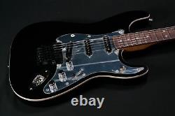 Fender Tom Morello Stratocaster avec touche en palissandre, noir 837