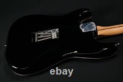 Fender Tom Morello Stratocaster avec touche en palissandre, noir 837