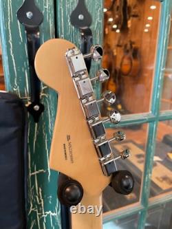 Fender Vintera '60s Stratocaster Modifiée 2022, Burgundy Mist Metallic avec housse de transport