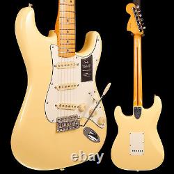 Fender Vintera II 70S Stratocaster, Vintage White 8lbs 4.8oz<br/>		 
 Fender Vintera II 70S Stratocaster, blanc vintage, 8 livres 4,8 onces