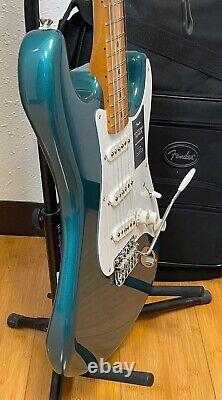 Fender Vintera II Stratocaster des années 50 en érable turquoise océanique guitare électrique