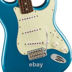 Fender Vintera II Stratocaster des années 60 Bleu Lake Placid