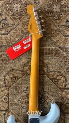Fender Vintera III Stratocaster Early'60s avec touche en palissandre, Sonic Blue