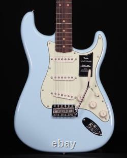 Fender Vintera III Stratocaster Early'60s, touche en palissandre, bleu Sonic