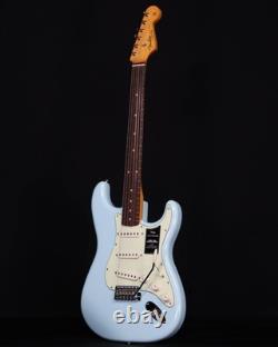 Fender Vintera III Stratocaster Early'60s, touche en palissandre, bleu Sonic