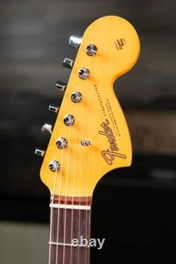 Fender Vintera III Stratocaster électrique des années 60 fin de décennie, bleu turquoise océan avec