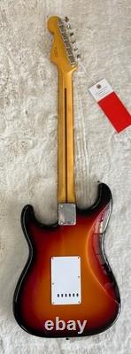 Fender Vintera III Stratocaster fin des années 50, touche en érable, Sunburst 3 tons