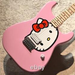 Fender x Hello Kitty 50e anniversaire Stratocaster Rose avec étui souple NEUF