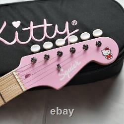 Fender x Hello Kitty 50e anniversaire Stratocaster blanche rose avec étui souple