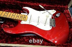 Fendeur Eric Johnson Artiste Signature Stratocaster Candy Apple Année 2006 États-unis