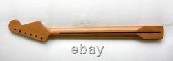 GUITARE À NECK EN UN PIÈCE DE STYLE STRATOCASTER GAUCHE, TOASTÉE, COMPATIBLE AVEC WARMOTH, FENDER STRAT