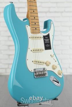 Guitare Électrique Fender Player II Stratocaster Aquatone Blue avec Touche en Érable