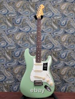 Guitare Électrique Fender Player II Stratocaster SSS Vert Bouleau Touche en Palissandre