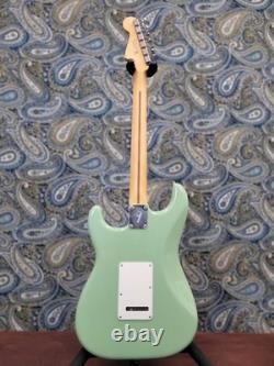 Guitare Électrique Fender Player II Stratocaster SSS Vert Bouleau Touche en Palissandre