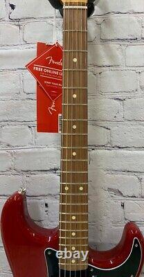 Guitare Fender Noventa Stratocaster, rouge cramoisi transparent MIM BSTOCK