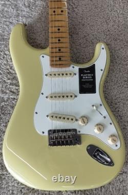 Guitare Fender Player II Stratocaster, Touche en Érable, Jaune Hialeah MIM