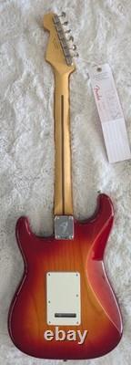 Guitare Fender Player II Stratocaster, touche en érable, Aged Cherry Burst - MIM