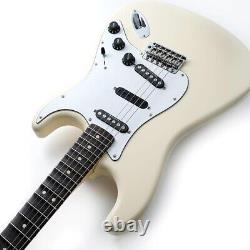 Guitare Fender Ritchie Blackmore Stratocaster blanche olympique NEUVE