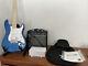 Guitare Fender Squire Stratocaster, Bleu Avec Ampli Complet