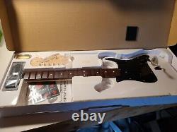 Guitare Fender Stratocaster Rock Band PS4 uniquement NO GAME Nouvelle boîte ouverte